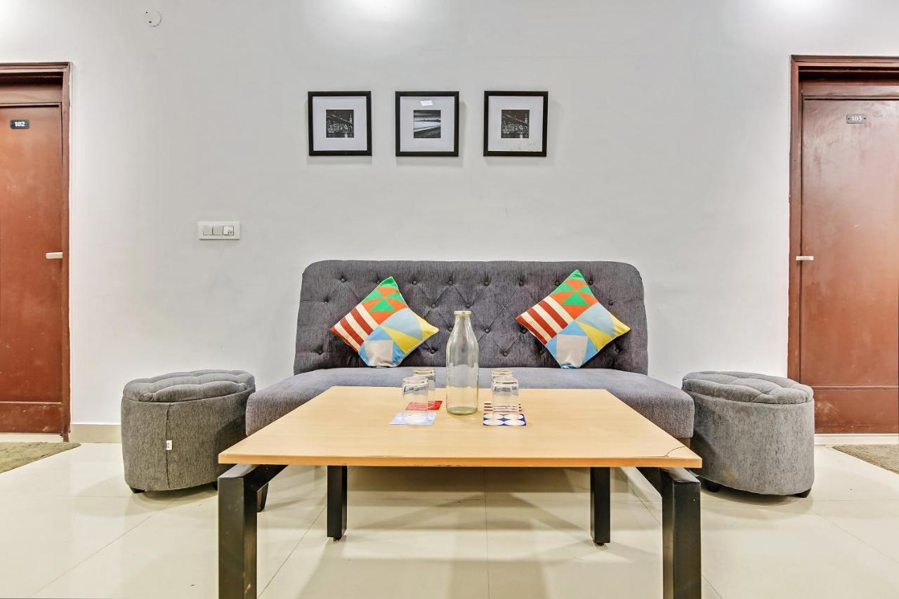 Oyo Home 64106 Comfortable Stay New Delhi Eksteriør billede