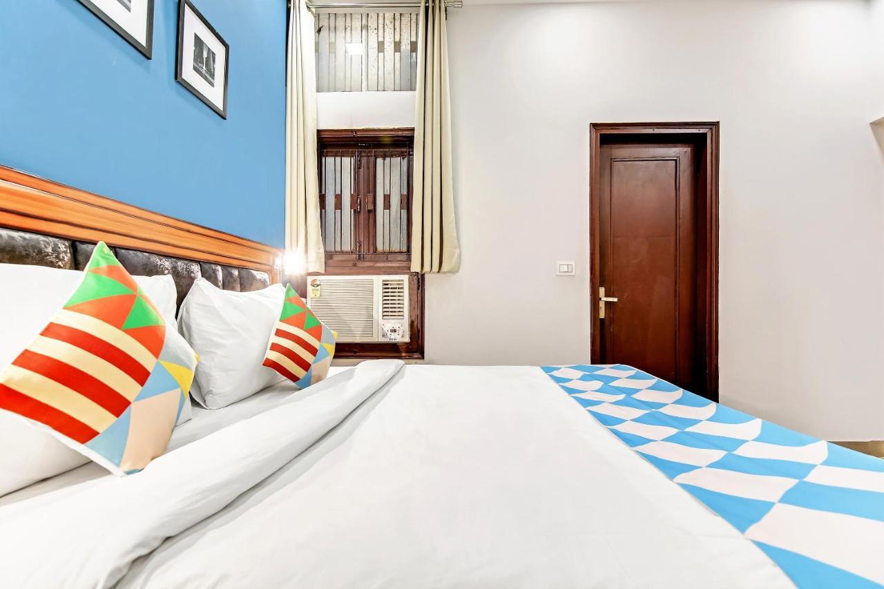 Oyo Home 64106 Comfortable Stay New Delhi Eksteriør billede