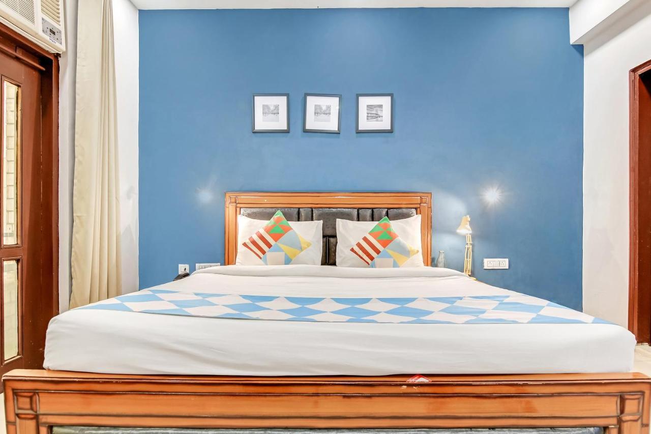 Oyo Home 64106 Comfortable Stay New Delhi Eksteriør billede