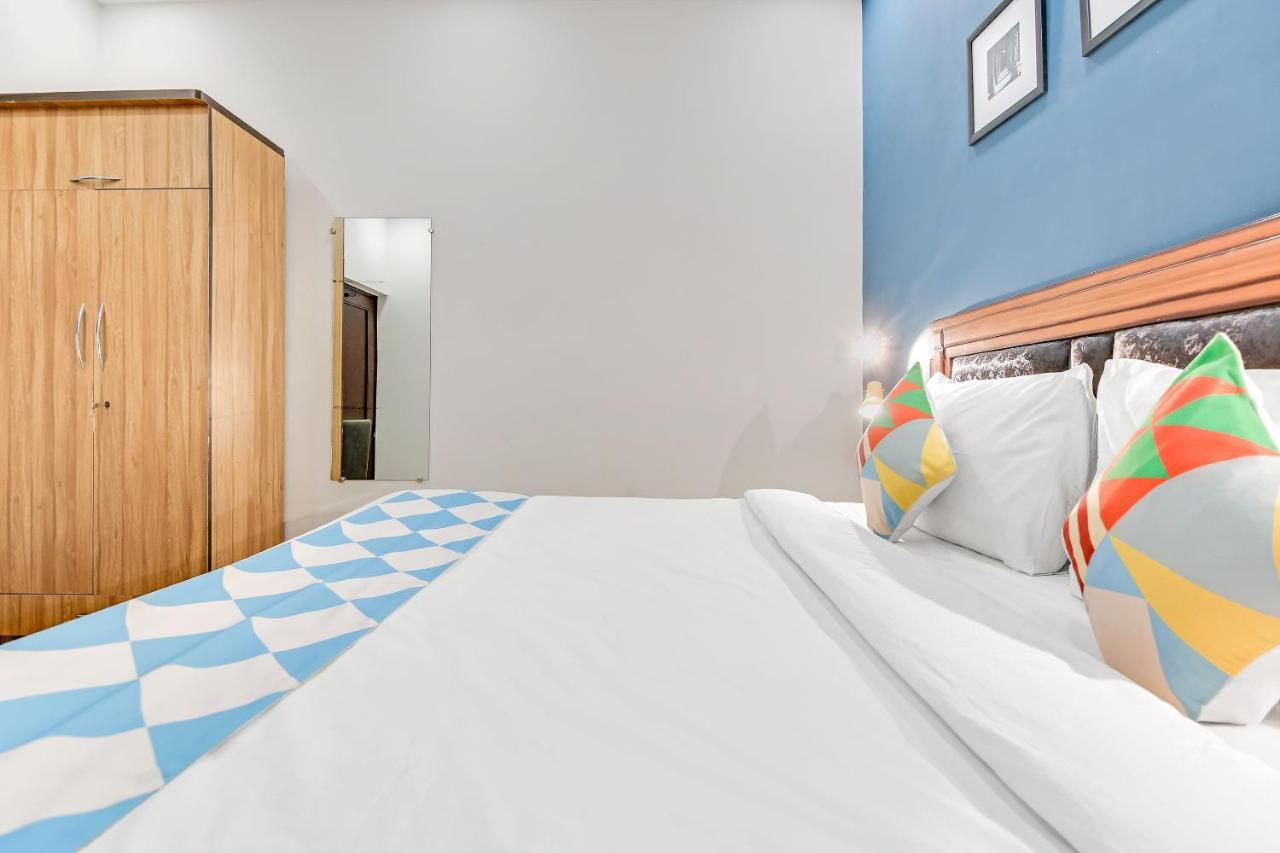 Oyo Home 64106 Comfortable Stay New Delhi Eksteriør billede