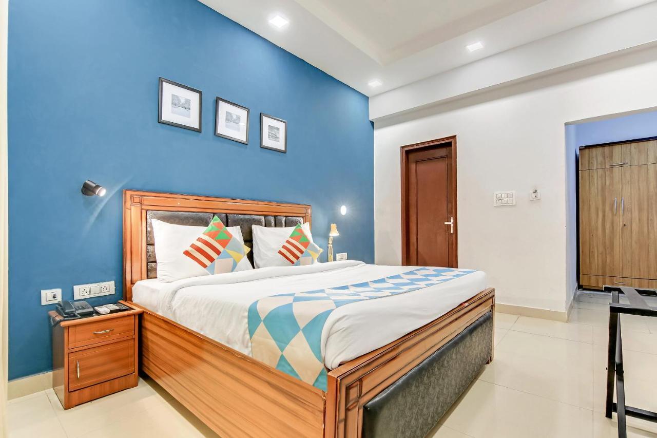 Oyo Home 64106 Comfortable Stay New Delhi Værelse billede